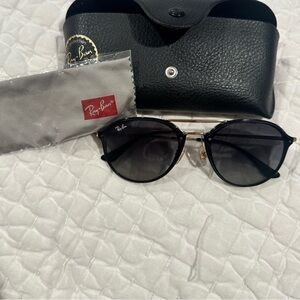 Ray-Ban Women's Sunglasses with Black Frame and Gold Details
